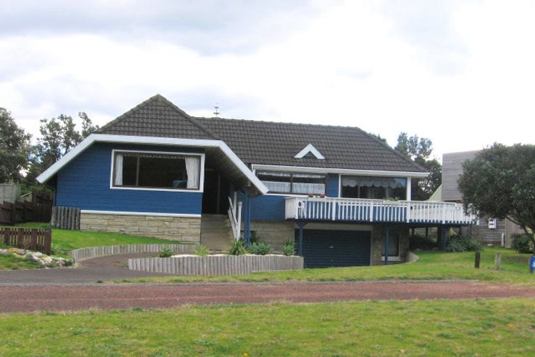 Photo of property in 25 Mountain Vista Place, Pauanui, Hikuai, 3579