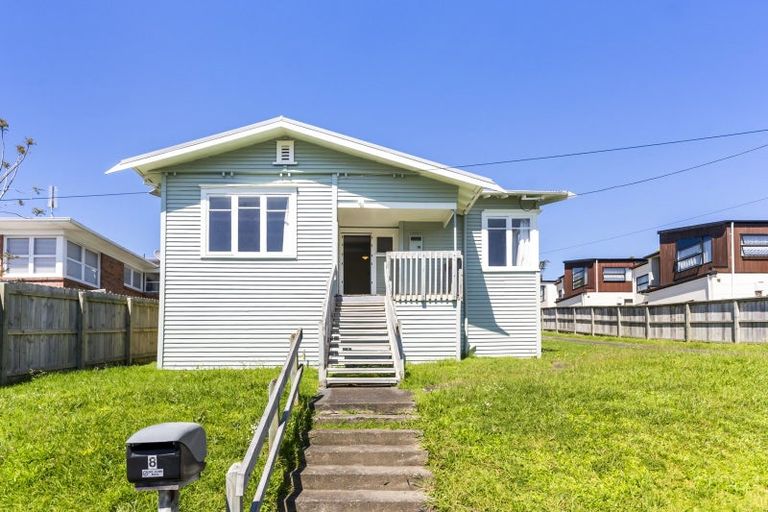 Photo of property in 1/8 Corunna Road, Milford, Auckland, 0620