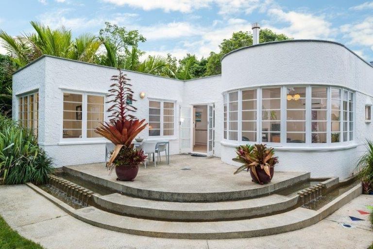 Photo of property in 886 Mount Eden Road, Three Kings, Auckland, 1024