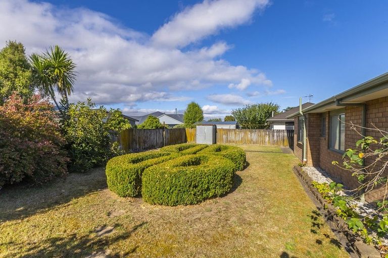 Photo of property in 102 Makarini Street, Paraparaumu, 5032
