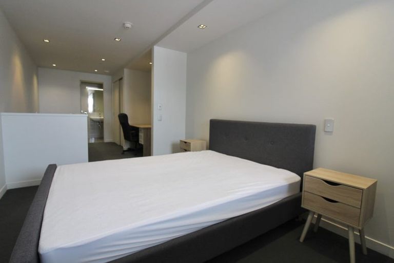 Photo of property in Monument Apartments, 5h/245 Wakefield Street, Te Aro, Wellington, 6011