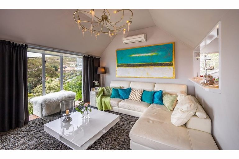 Photo of property in 6 Kentallen Terrace, Hillsborough, Christchurch, 8022