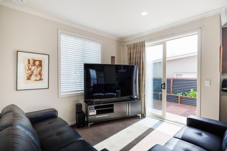 Photo of property in 31 Puriri Terrace, Roslyn, Palmerston North, 4414