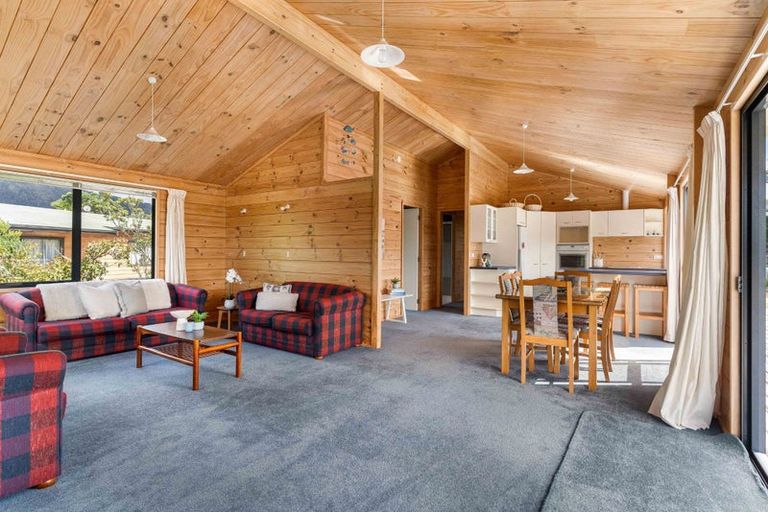 Photo of property in 11 Pleasant Place, Pauanui, Hikuai, 3579