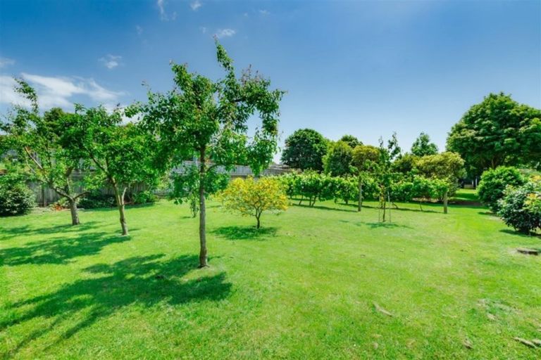 Photo of property in 44 Awatea Avenue, Paraparaumu, 5032