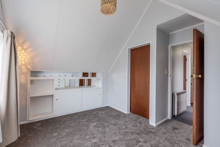 Photo of property in 6 Jarrett Court, Roslyn, Palmerston North, 4414