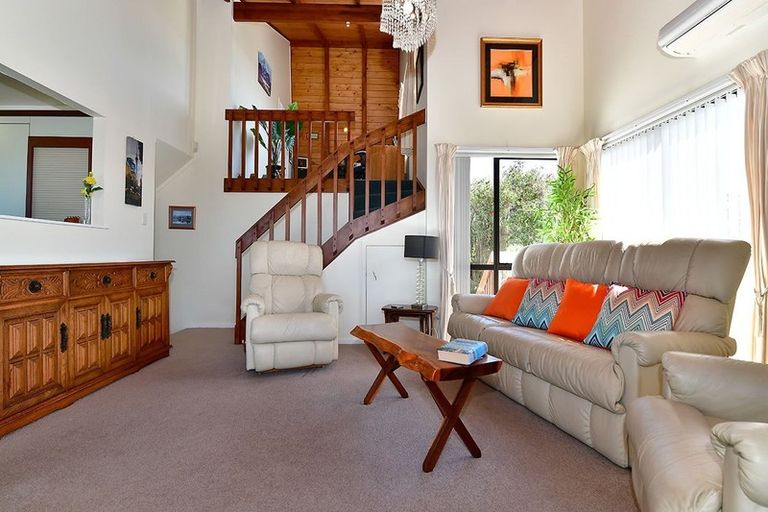 Photo of property in 31 Everard Avenue, Army Bay, Whangaparaoa, 0930