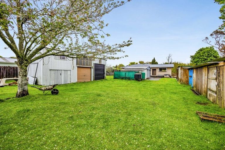 Photo of property in 43 Maire Street, Inglewood, 4330