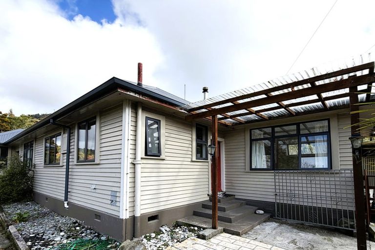 Photo of property in 313 Omoto Road, Kaiata, Greymouth, 7805