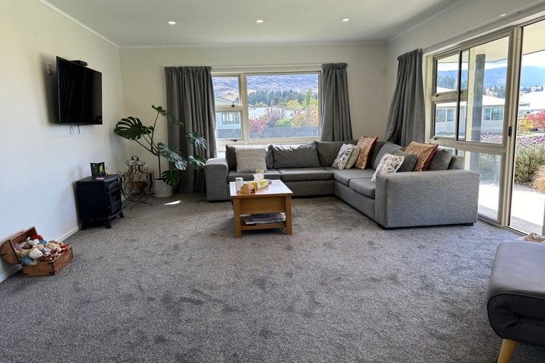 Photo of property in 25 Cairnmuir Crescent, Cromwell, 9310