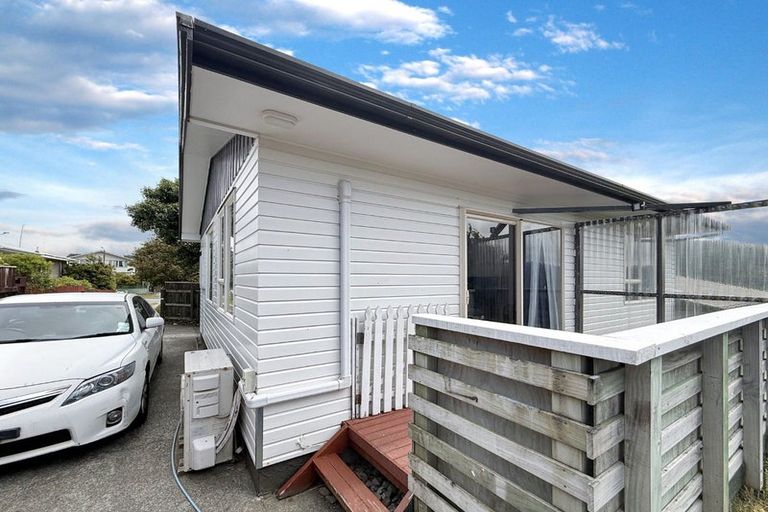Photo of property in 280a Dowse Drive, Maungaraki, Lower Hutt, 5010