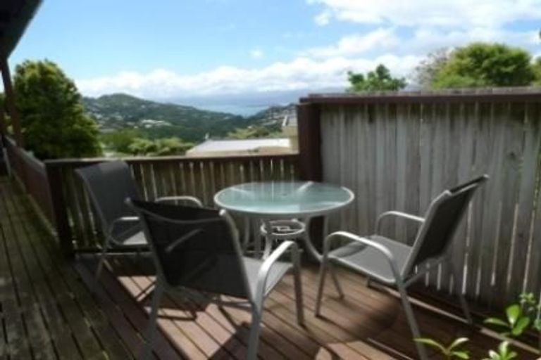 Photo of property in 4a Sarah Way, Crofton Downs, Wellington, 6035