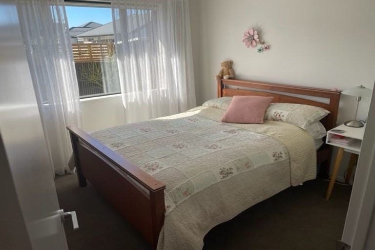 Photo of property in 56b Sawyers Arms Road, Northcote, Christchurch, 8052