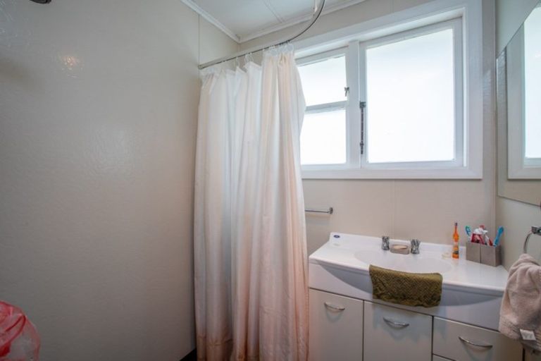 Photo of property in 19 Justine Street, Cannons Creek, Porirua, 5024