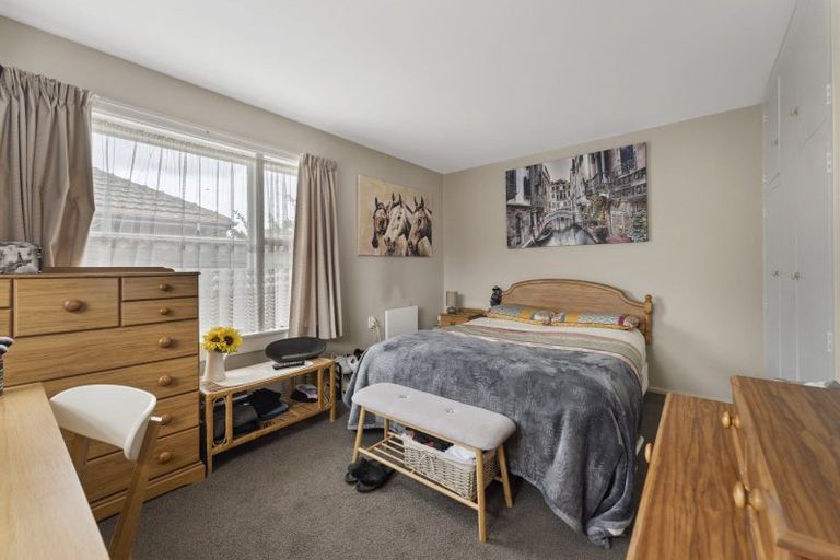 Photo of property in 5 Marshwood Place, Sockburn, Christchurch, 8042