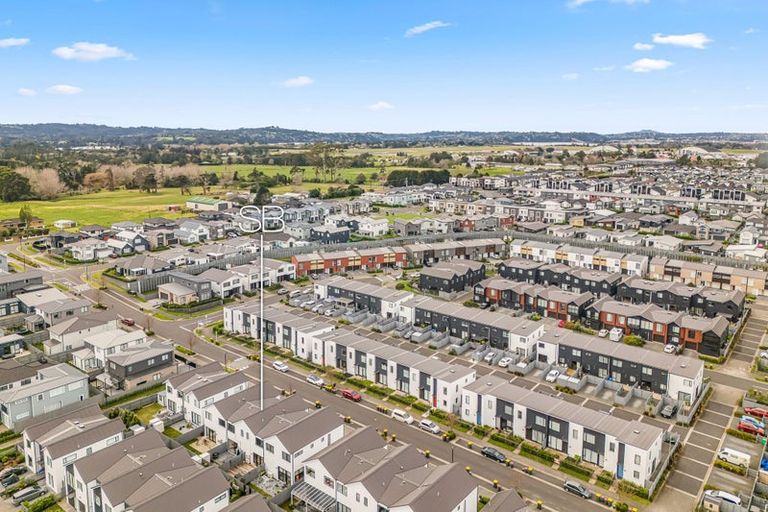 Photo of property in 34 Boyes Avenue, Whenuapai, Auckland, 0618