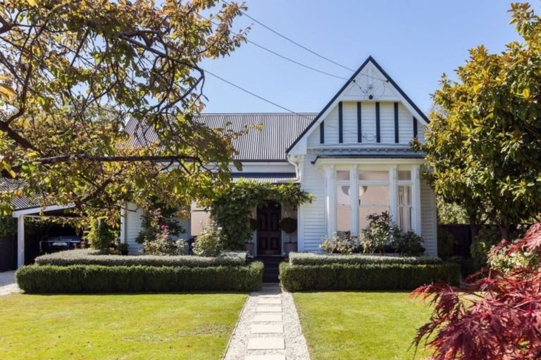 Photo of property in 52a Onslow Street, St Albans, Christchurch, 8014