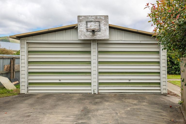 Photo of property in 14 Gorge Road, Waimate, 7924