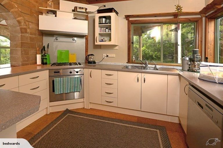 Photo of property in 20 Welsh Hills Road, Swanson, Auckland, 0614