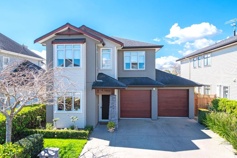 Photo of property in 4 Trecarne Street, Karaka, Papakura, 2113