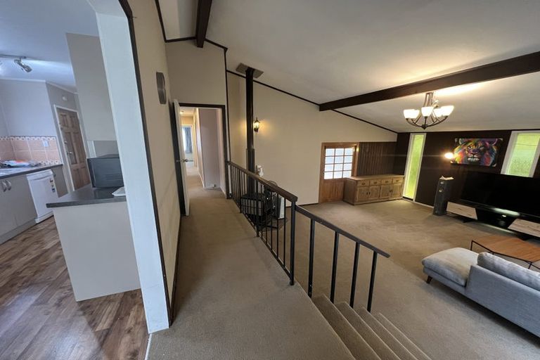 Photo of property in 56 Universal Drive, Henderson, Auckland, 0610