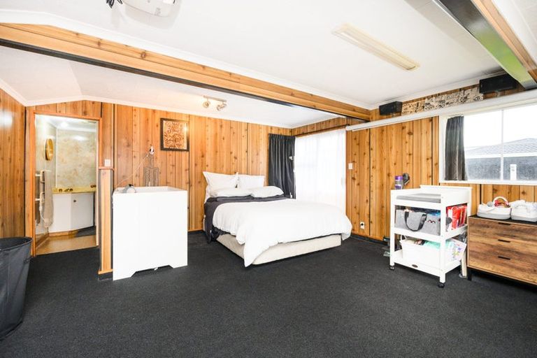 Photo of property in 6 Grange Place, Milson, Palmerston North, 4414