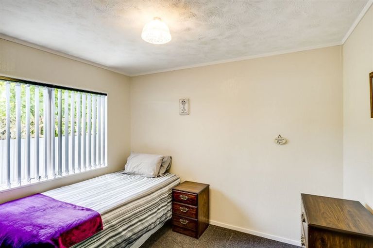 Photo of property in 2/55 Meeanee Road, Taradale, Napier, 4112