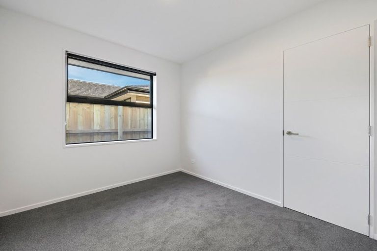 Photo of property in 38 Crossley Avenue, Woodend, 7610