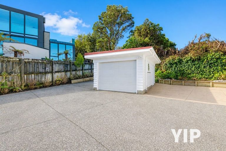 Photo of property in 1 Benares Street, Khandallah, Wellington, 6035