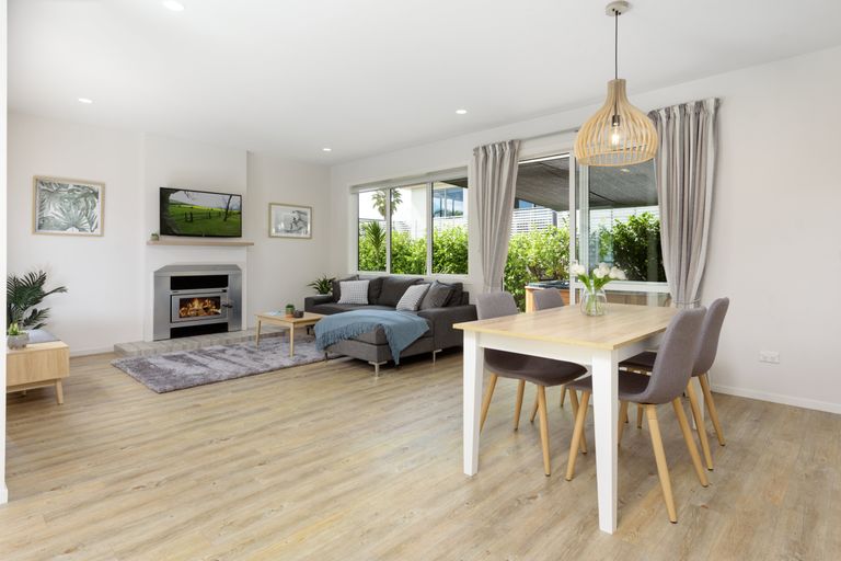 Photo of property in 45 Oceania Sands Way, Papamoa Beach, Papamoa, 3118