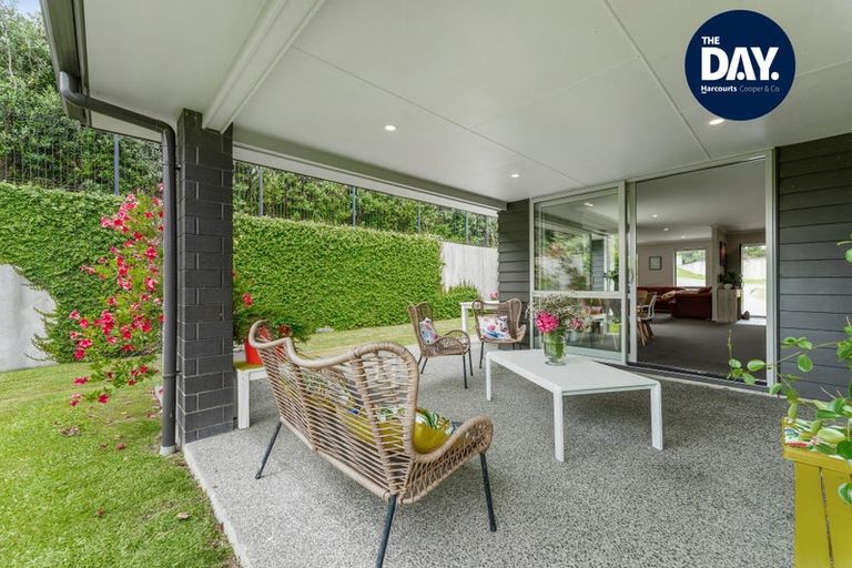 Photo of property in 3 Boocock Crescent, Orewa, 0931