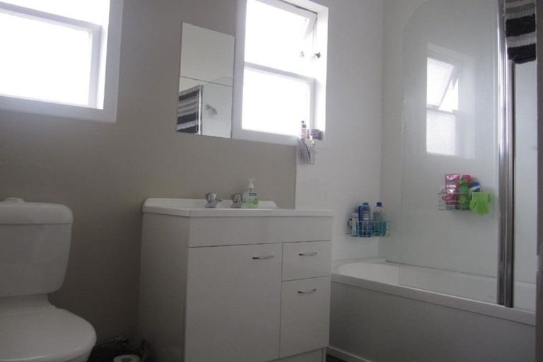 Photo of property in 43 Aotaki Street, Otaki, 5512