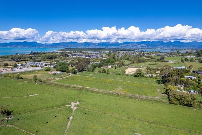 Photo of property in 1039 The Coastal Hway, Mapua, 7173