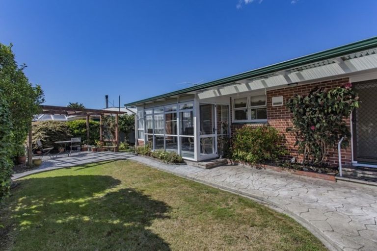 Photo of property in 6 Geddis Street, Rangiora, 7400