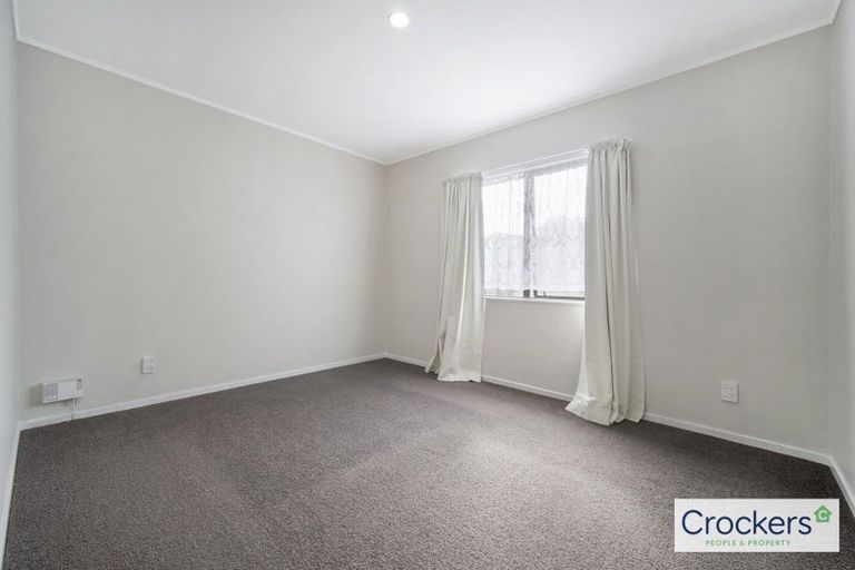 Photo of property in 6 Templeton Place, Clendon Park, Auckland, 2103