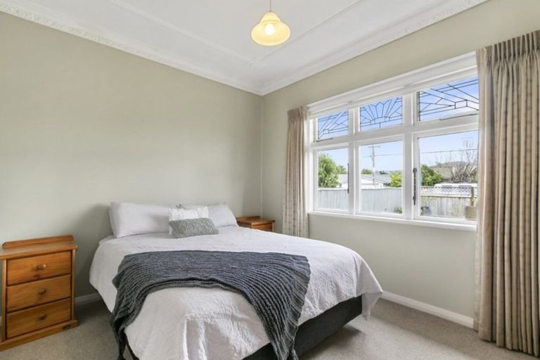 Photo of property in 142 Waiwhetu Road, Waterloo, Lower Hutt, 5011