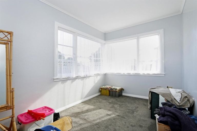 Photo of property in 192 Tasman Street, Opunake, 4616