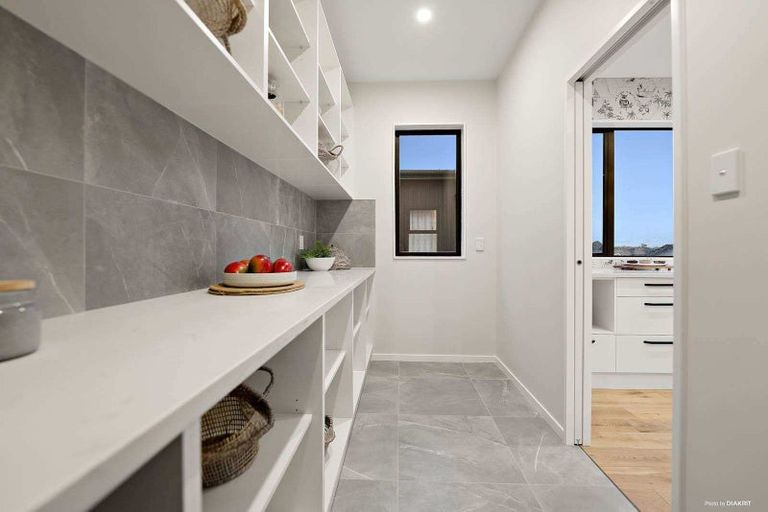 Photo of property in 13 Vazey Way, Hobsonville, Auckland, 0618