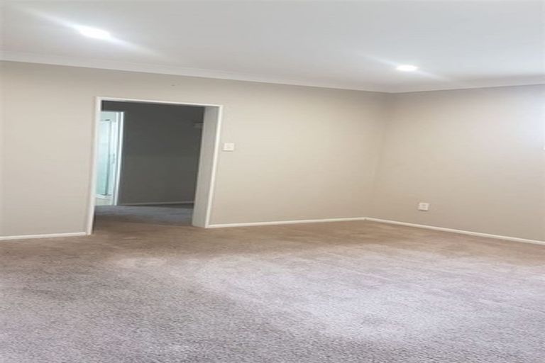 Photo of property in 33a Hamilton Road, Papatoetoe, Auckland, 2025