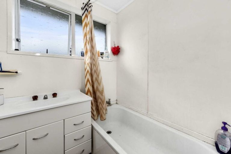 Photo of property in 12 Culverdon Street, Dinsdale, Hamilton, 3204