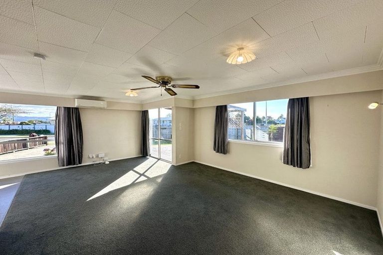 Photo of property in 64 Puriri Crescent, Edgecumbe, 3120