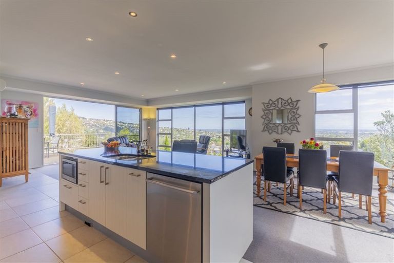 Photo of property in 21 Lookaway Place, Huntsbury, Christchurch, 8022