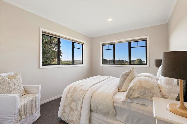 Photo of property in 135b Hutchinson Road, Helensville, 0875