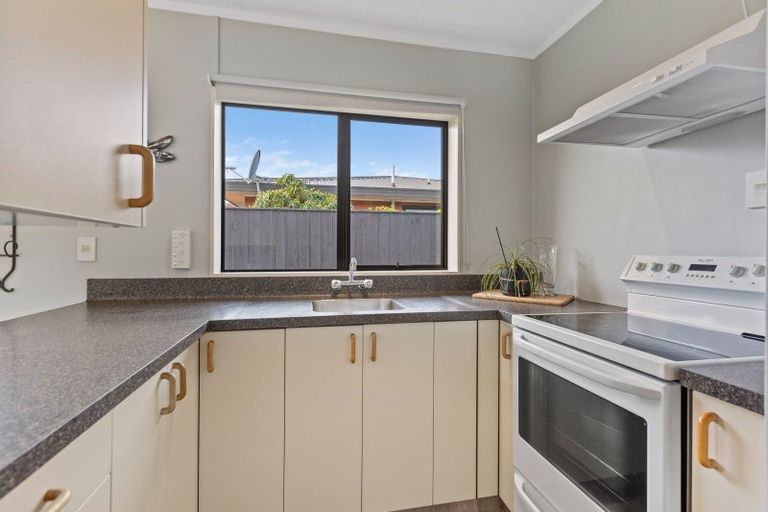 Photo of property in 273/1 Mangorei Road, Merrilands, New Plymouth, 4312