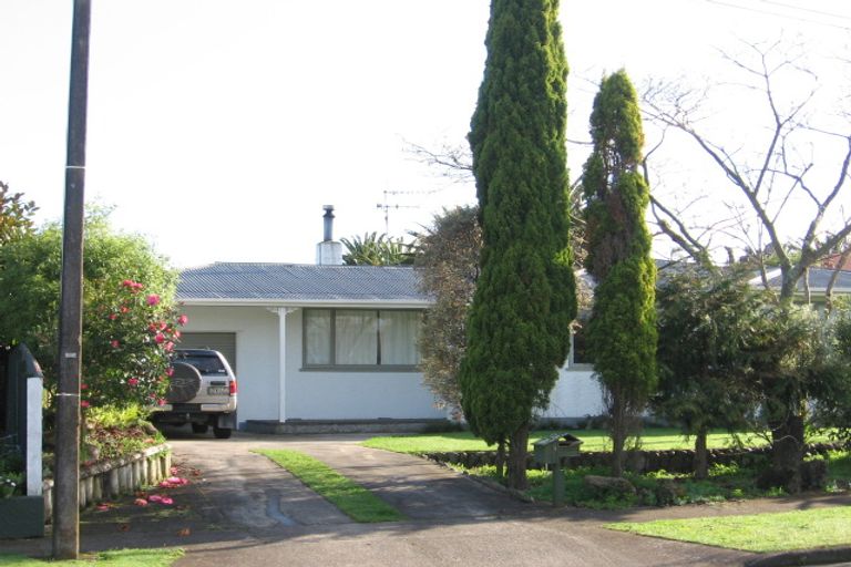 Photo of property in 3 York Place, Awapuni, Palmerston North, 4412