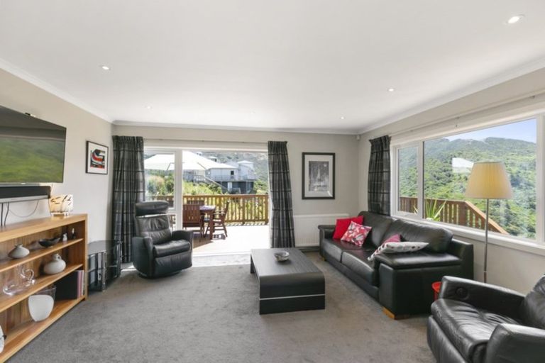 Photo of property in 86 Downing Street, Crofton Downs, Wellington, 6035