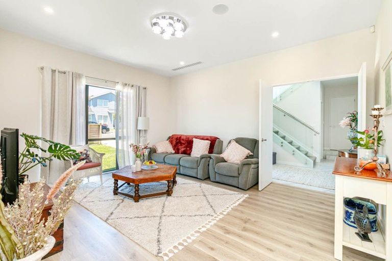 Photo of property in 29 Cirrus Way, Ranui, Auckland, 0612