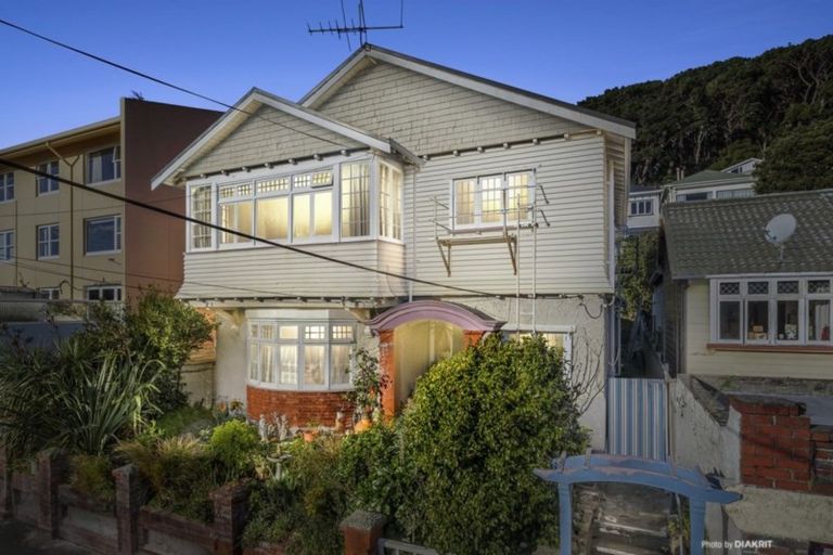 Photo of property in 99 Austin Street, Mount Victoria, Wellington, 6011