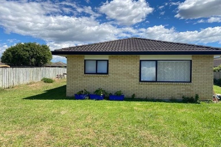 Photo of property in 50 Artillery Drive, Papakura, 2110