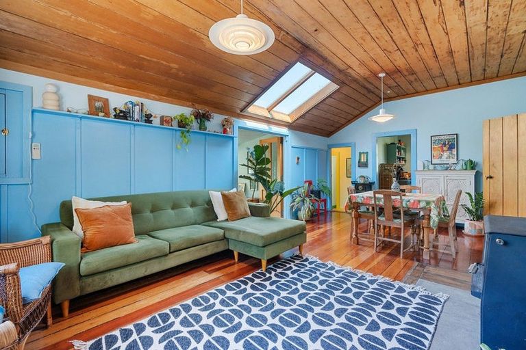 Photo of property in 54 Dublin Street, Martinborough, 5711